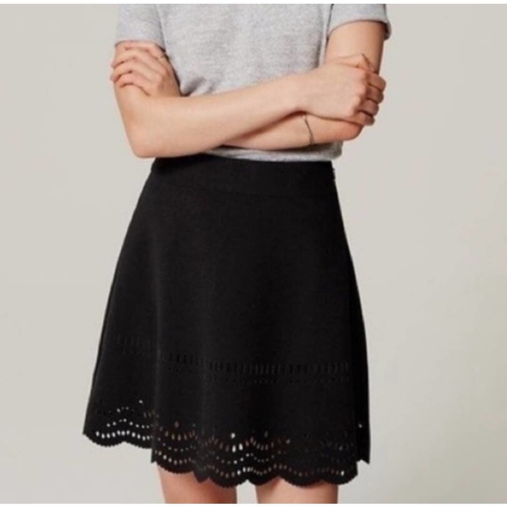 LOFT | A LINE LASER CUT LINED BACK ZIP BUSINESS CAREER SKIRT WOMEN'S SIZE 2